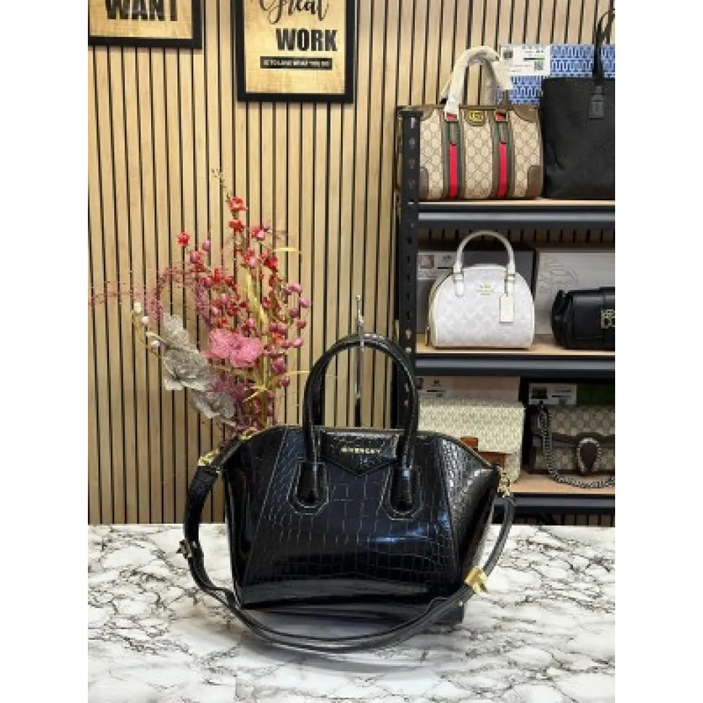 Imported Givenchy Handbag (J2737)
