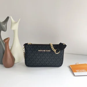Luxurious Michael Kors Handbag For Women (CSO2357) - Accessories | Buy Online at Best Price