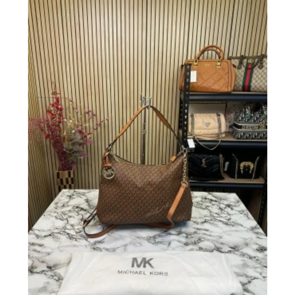 Luxurious Michael Kors Handbag For Women (CSO2358)