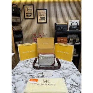 Stylish Michael Kors Handbag For Women (SUP5291)