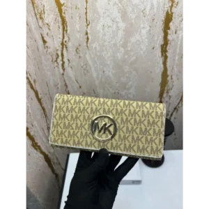 Trendy Michael Kors Wallet For Women (J2493)