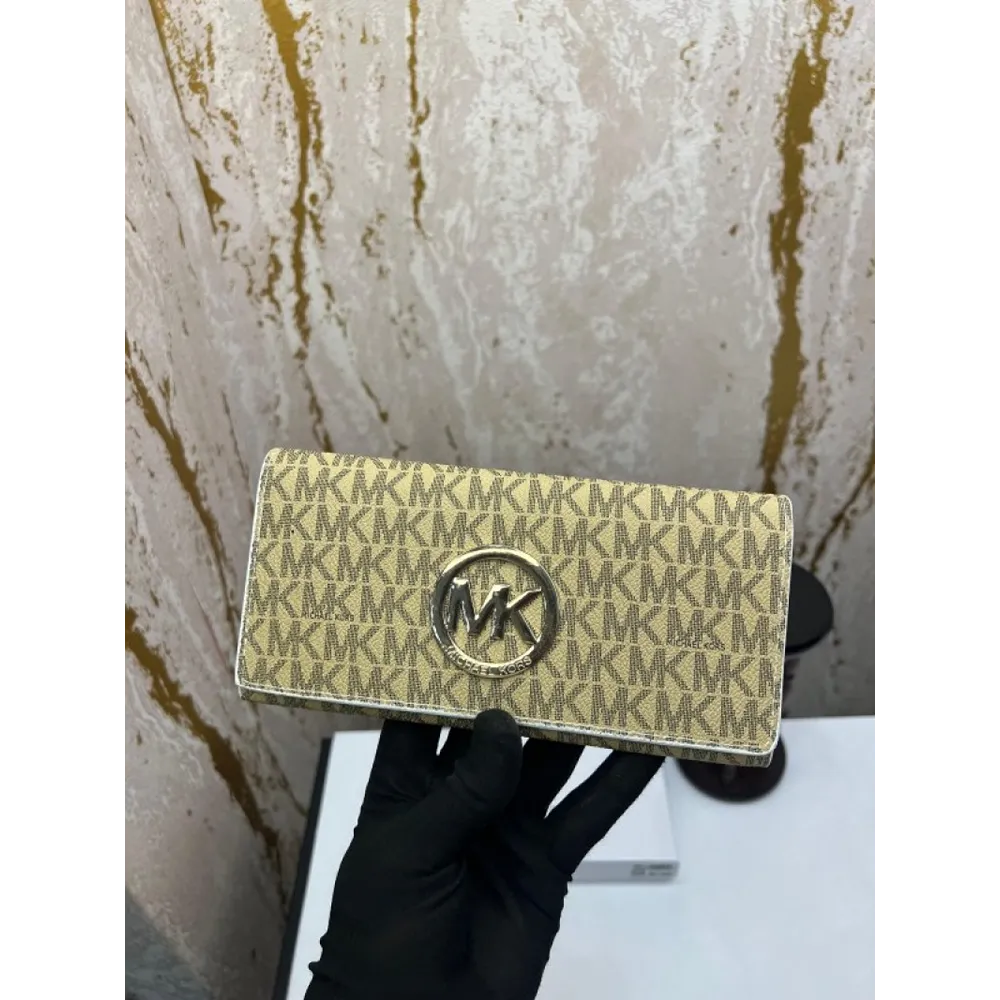 Trendy Michael Kors Wallet For Women (J2493)