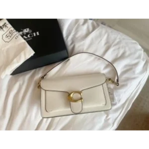 Luxurious Coach Handbag For Women (CSO2240)