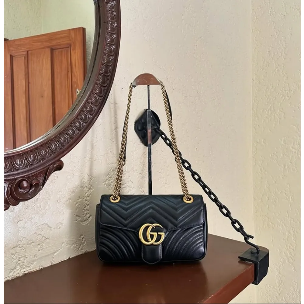 Imported Gucci Handbag (J2664)