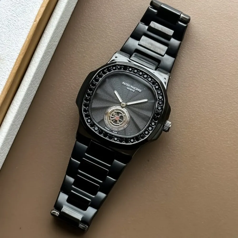 Classy Patek Philippe Watch For Men (DW126)