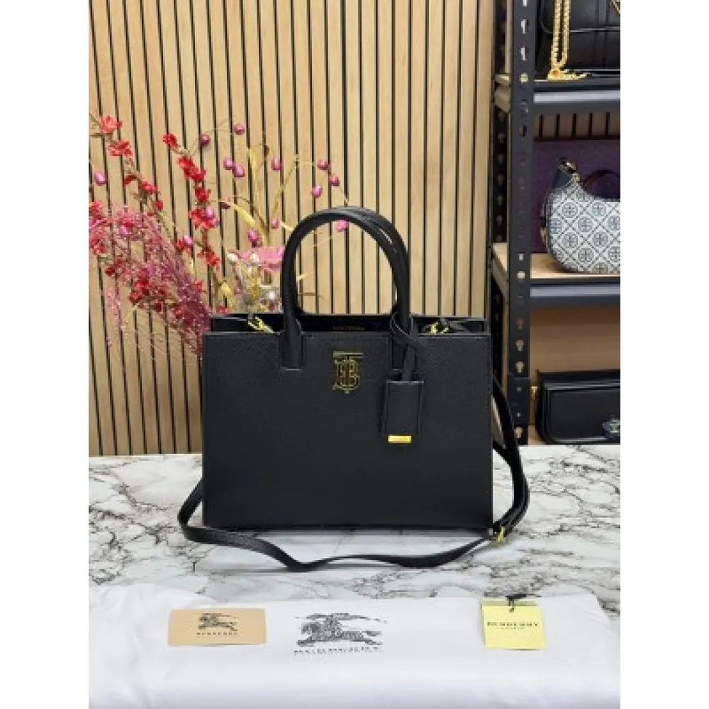 Classy Burberry Handbag For Women (J1999)