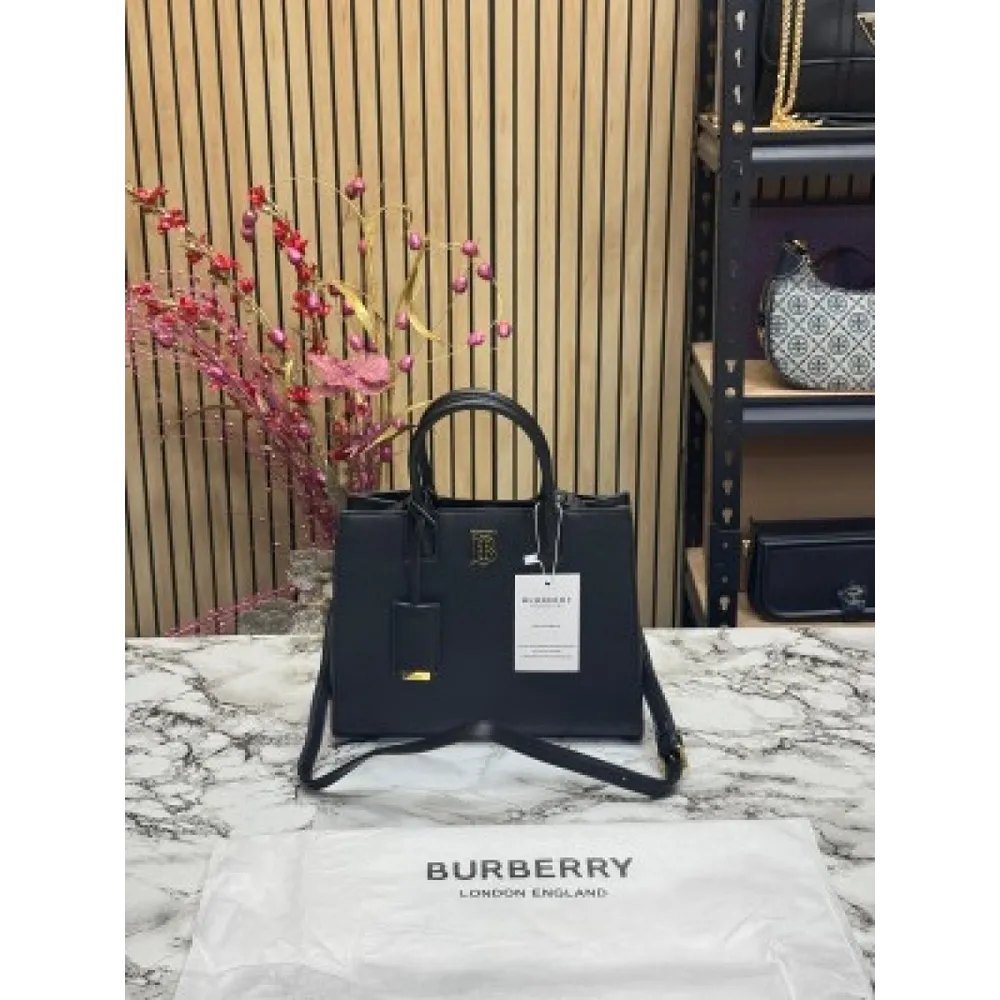 Classy Burberry Handbag For Women (J2001)