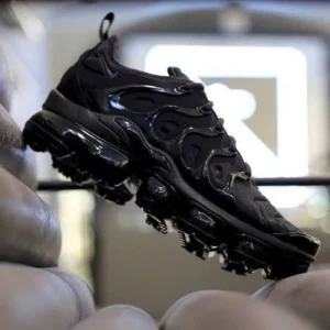 Trendy Nike Vapormax Plus Triple Black Shoes For Men (SW6598)