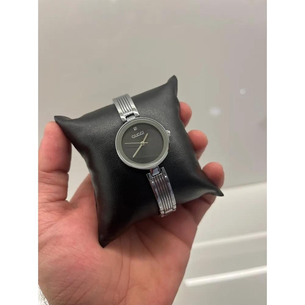Classy Gucci Watch For Women (J2226)