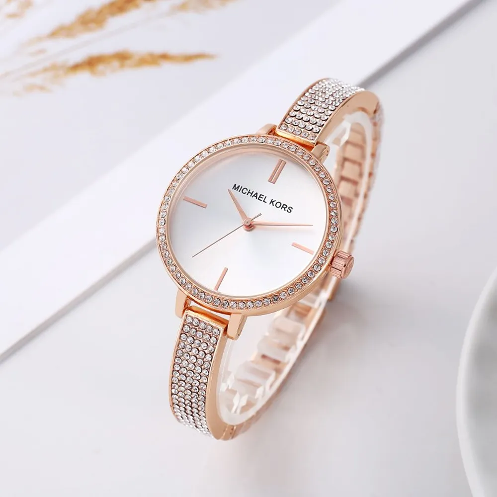 Classy Michael Kors Watch For Women (CT876)