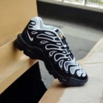 Classy Nike Air Max Plus Drift Shoes For Men (SHH07693) - 7a first copy shoes | Buy Online at Best Price