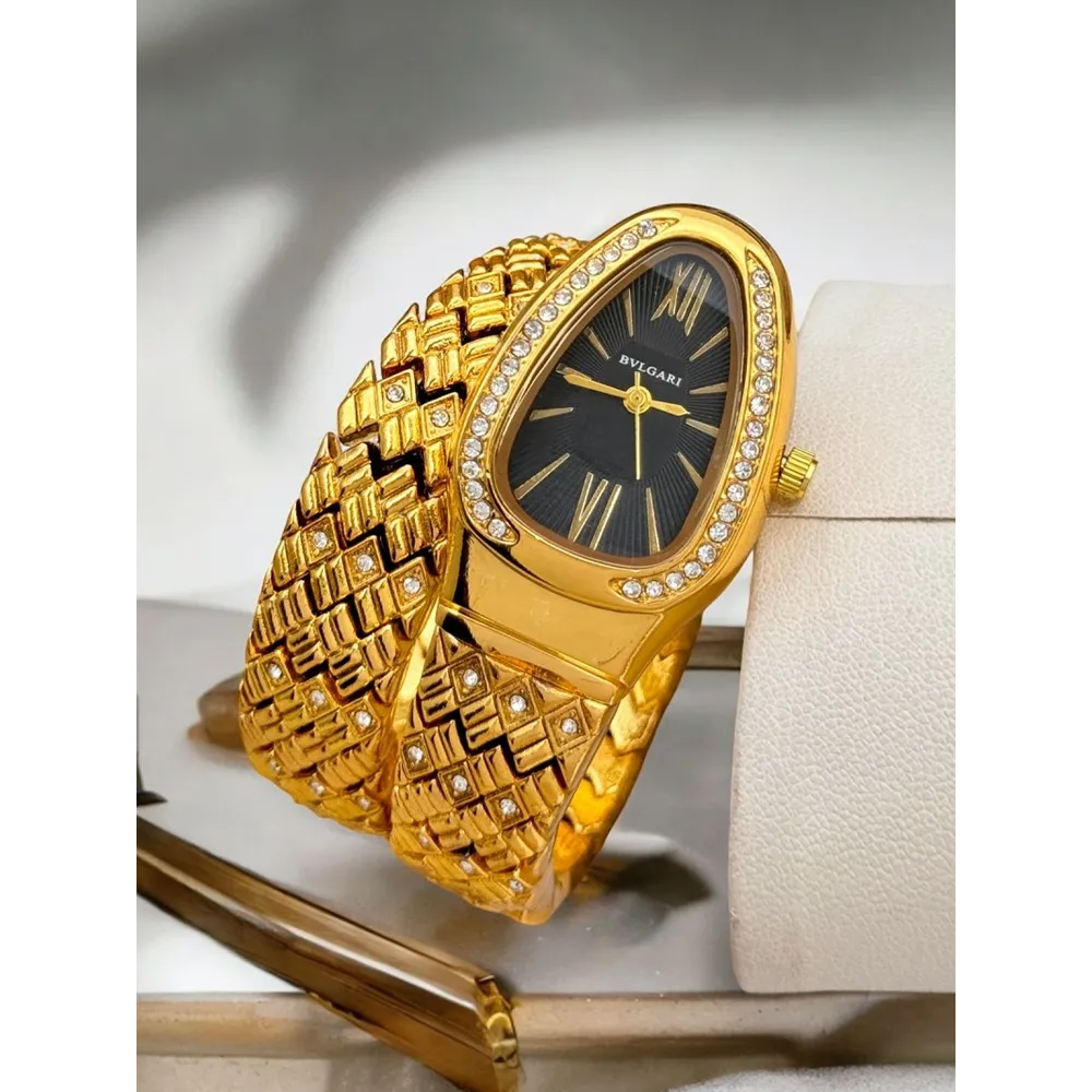 Classy Bvlgari Watch For Women (J2231)