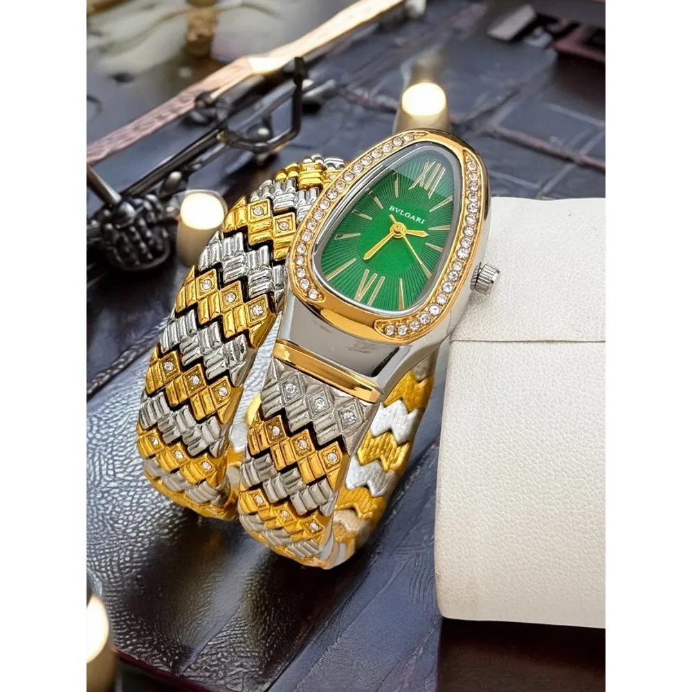 Classy Bvlgari Watch For Women (J2235)