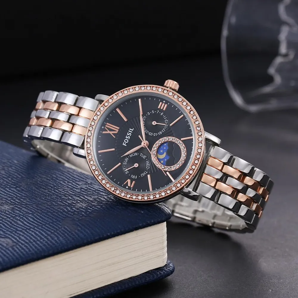 Classy Fossil Watch For Women (J2238)