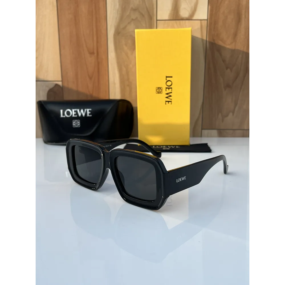 Stylish Loewe Sunglasses With Og Box (CSO5019)