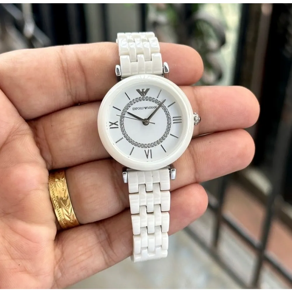 Luxurious Emporio Armani Watch For Women (TZC588)