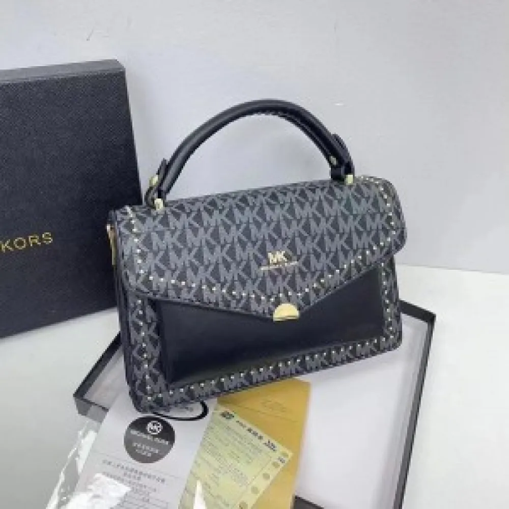 Classy Michael Kors Handbag For Women (J1757)