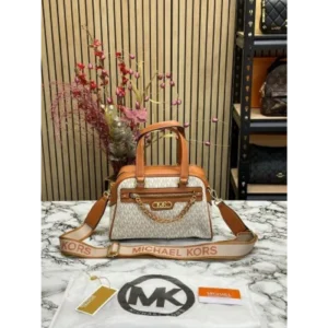 Luxurious Michael Kors Handbag For Women (CSO2173)
