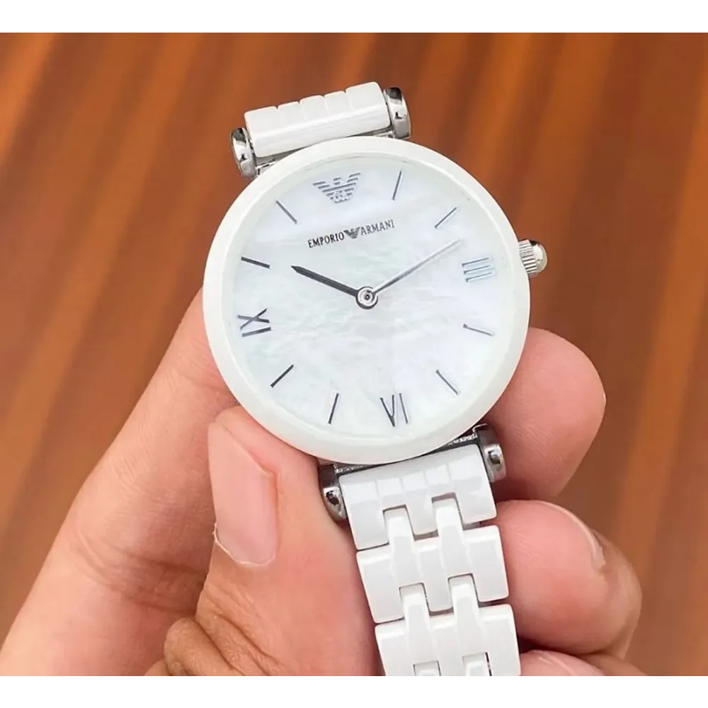 Luxurious Emporio Armani Watch For Women (TZC589)