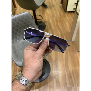Stylish Prada Sunglasses With Og Box (CSO5021)