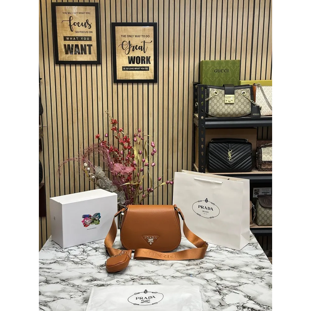 Imported Prada Handbag For Women (TZC640)