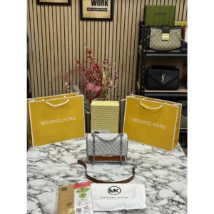 Imported Michael Kors Handbag For Women (DW153) - Accessories | Buy Online at Best Price