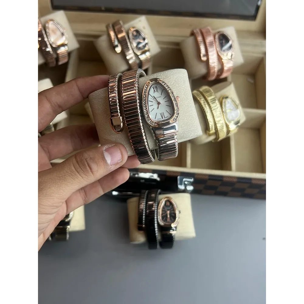 Classy Bvlgari Watch For Women (J2158)