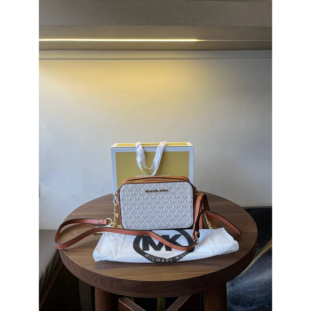 Classy Michael Kors Handbag For Women (J1553)