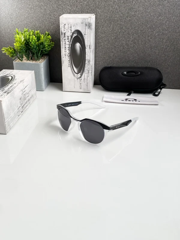 Trendy Oakley Sunglasses (LUC40)
