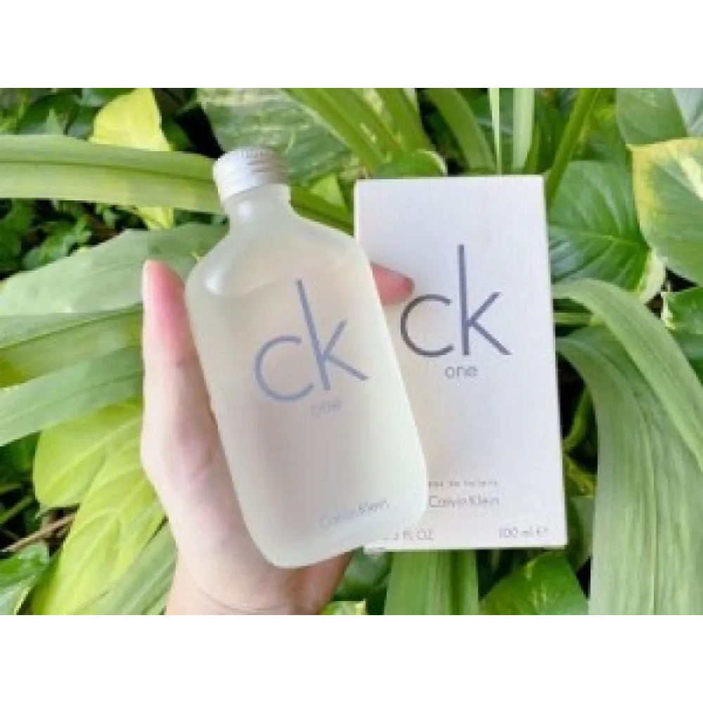Calvin Klein Eau De Toilette White 100ML (SOS609)