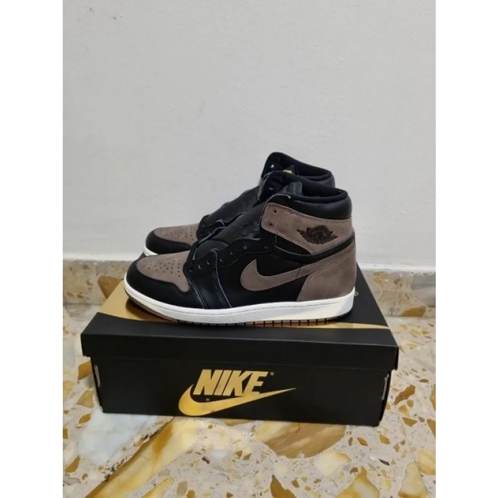 Classy Nike Air Jordan Retro 1 Shoes For Men (SHH07882)
