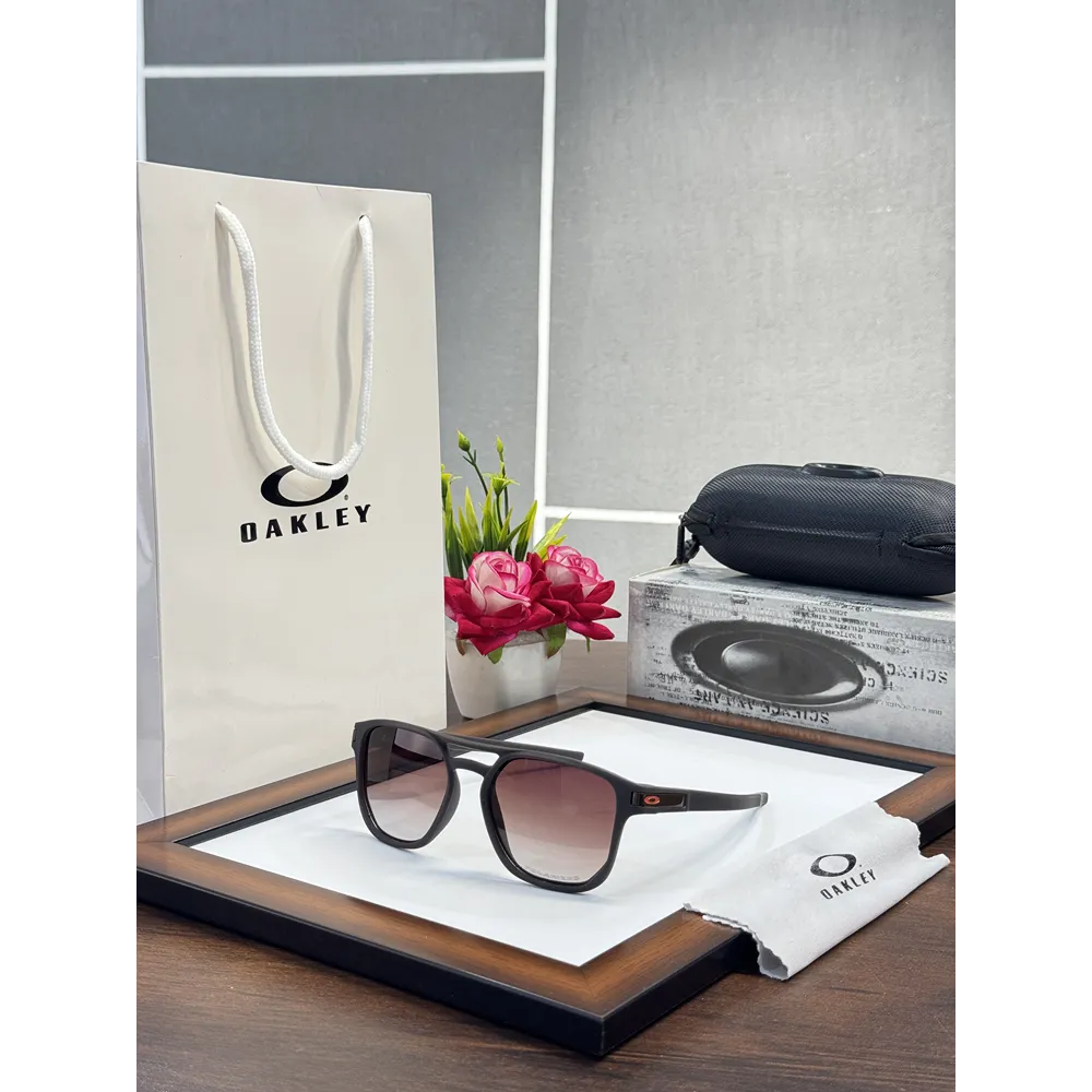 Stylish Oakley Sunglasses With Og Box (CSO5033)
