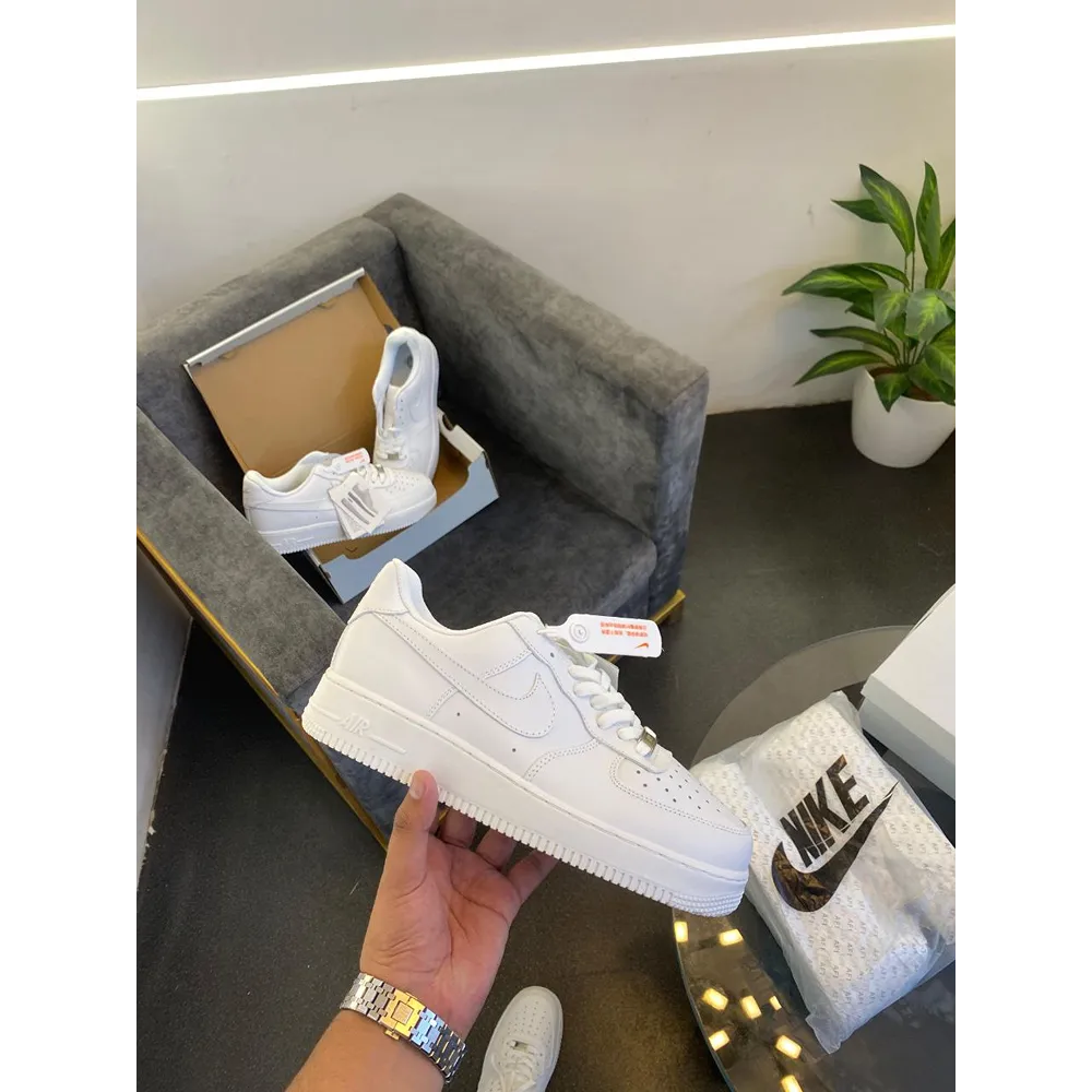 Stylish Nike Airforce 1 Low Pure White Shoes For Men (S1H24)