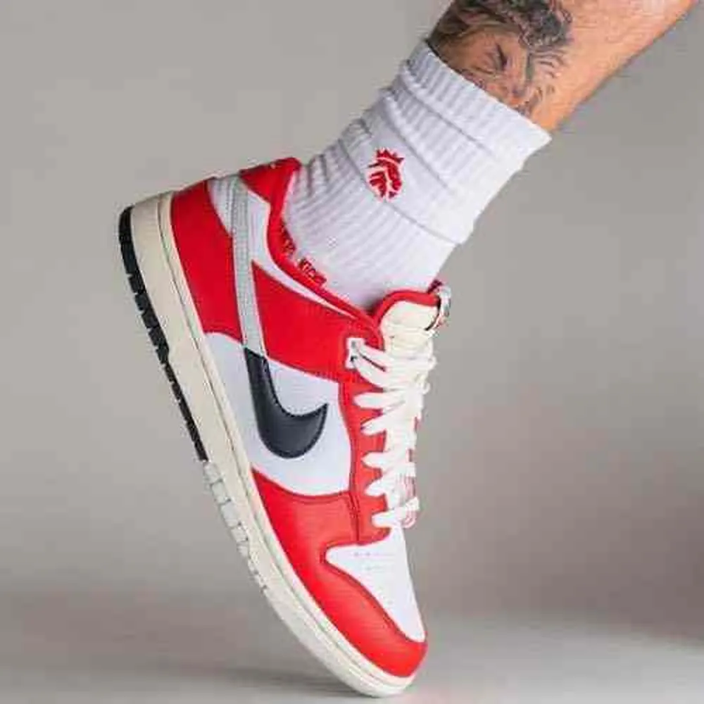Stylish Nike Sb Dunk Low Chicago Split Red Shoes For Men (BME194)
