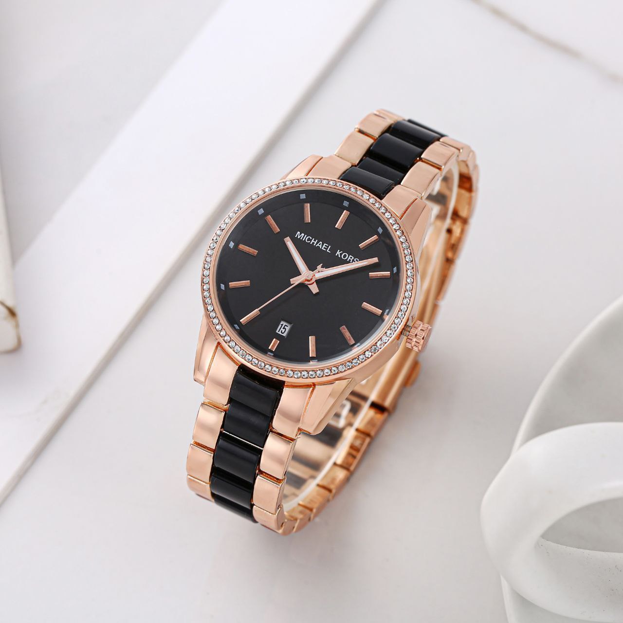 Classy Michael Kors Watch For Women (LAZ1500)