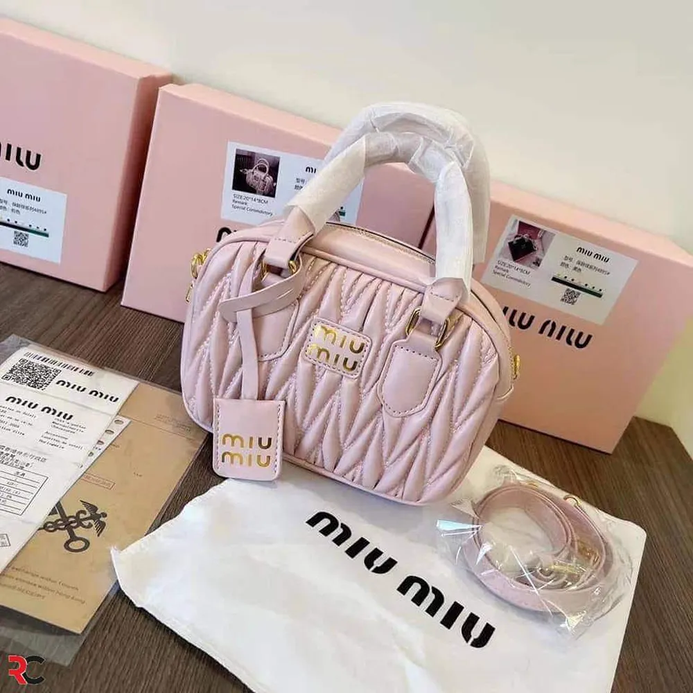Luxurious Miu Miu Handbag For Women (LAZ1539)