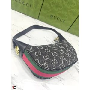 Luxurious Gucci Handbag For Women (LAZ1552)