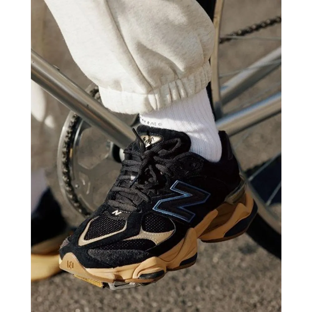 Classy New Balance 9060 Black Royal Gum Shoes For Men (BSF1580)