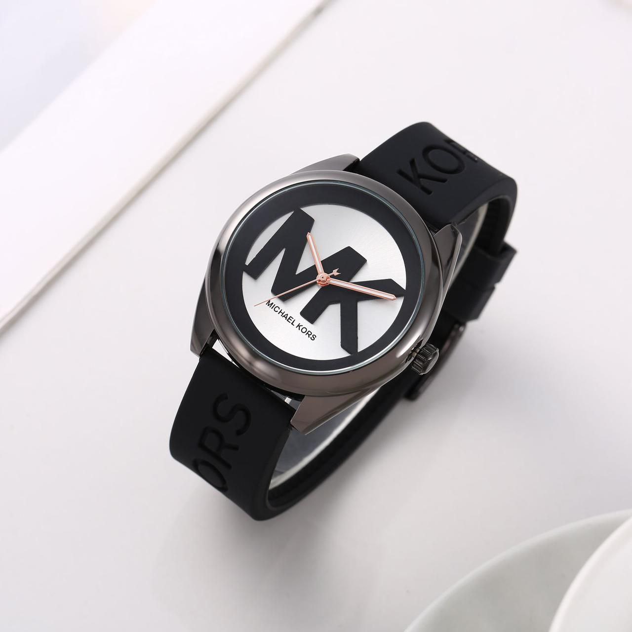 Classy Michael Kors Watch For Women (LAZ1690)