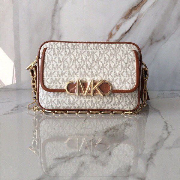 Classy Michael Kors Handbag For Women (LNL43)