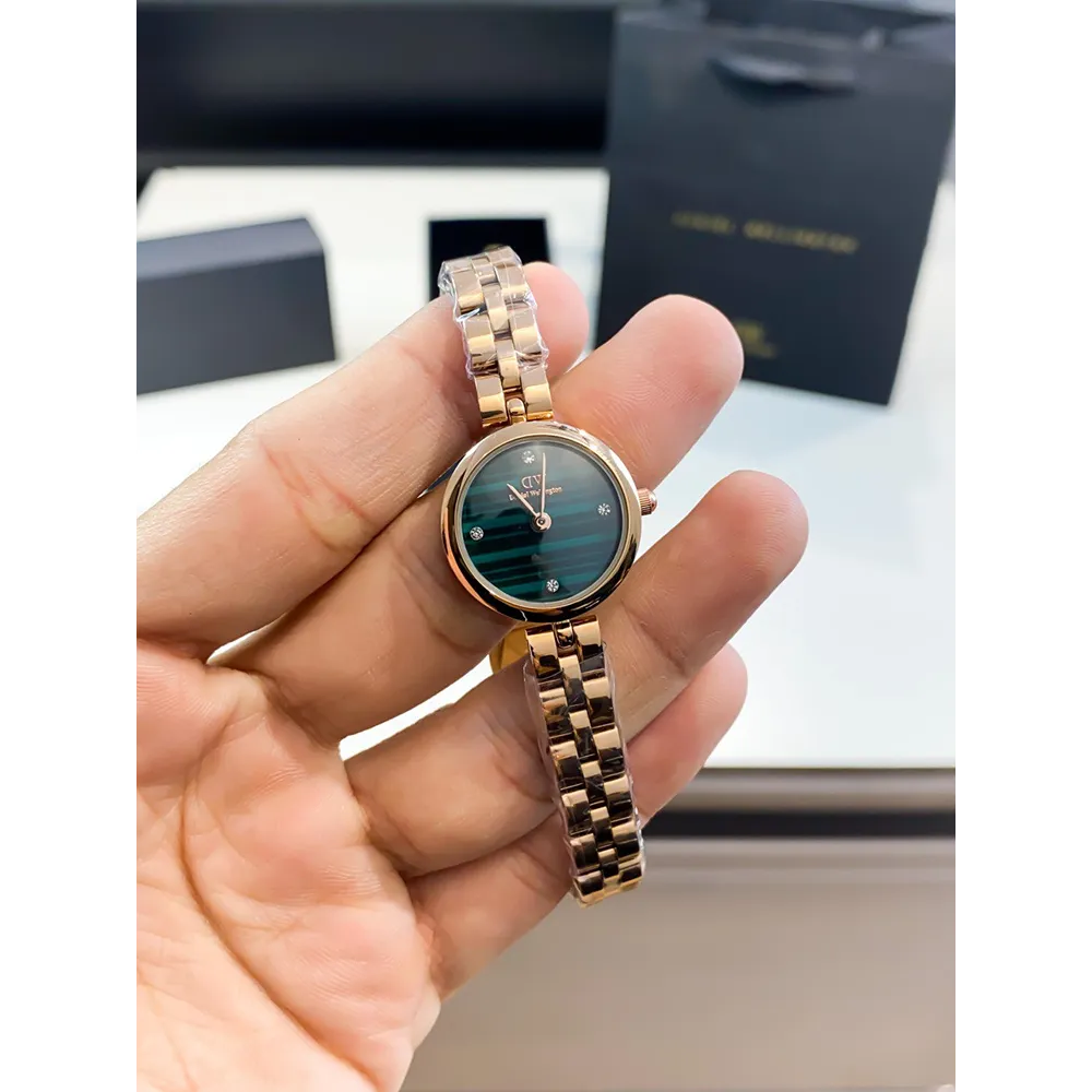 Stylish Daniel Wellington Watch For Women (SG8773)