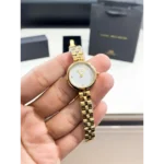 Stylish Daniel Wellington Watch For Women (SG8775) - Accessories | Buy Online at Best Price