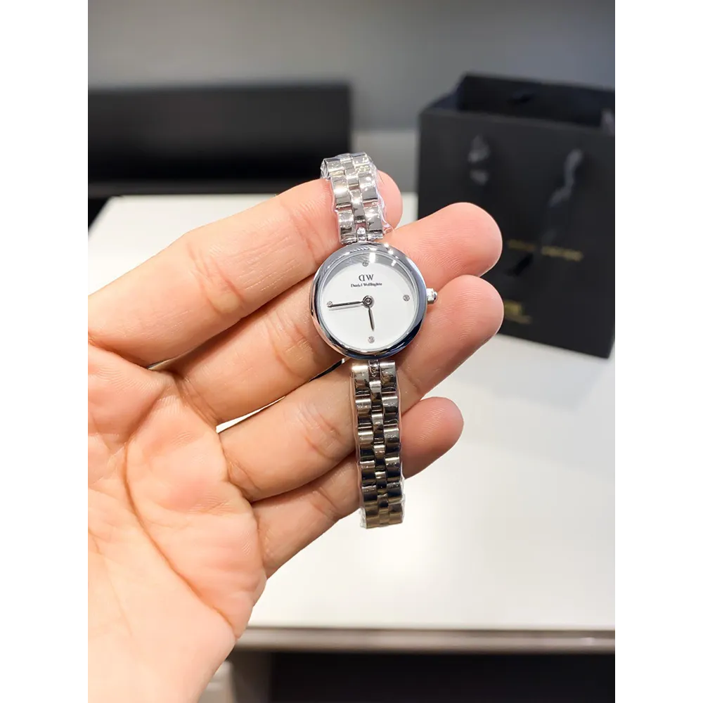 Stylish Daniel Wellington Watch For Women (SG8778)