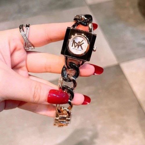 Trendy Michael Kors Watch For Women (LUC96)