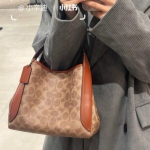 Trendy Coach Handbag For Women (LAB21)