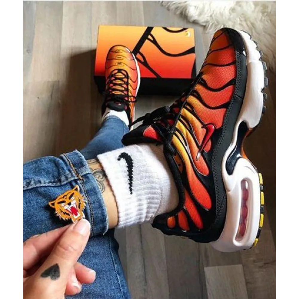 Luxurious Nike Airmax Plus Shoes For Men (SIG719)