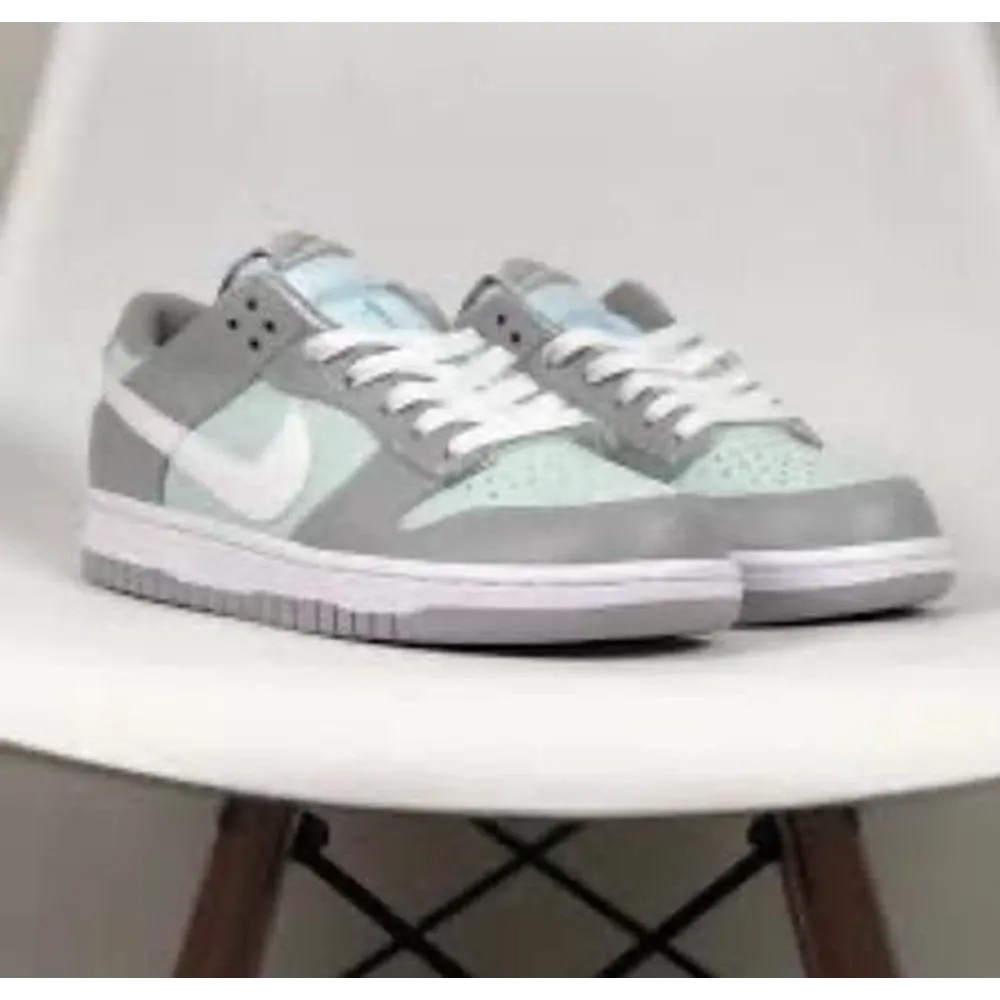 Trendy Nike Sb Dunk Low Gs Two Toned Grey Pure Shoes For Men (FF646)