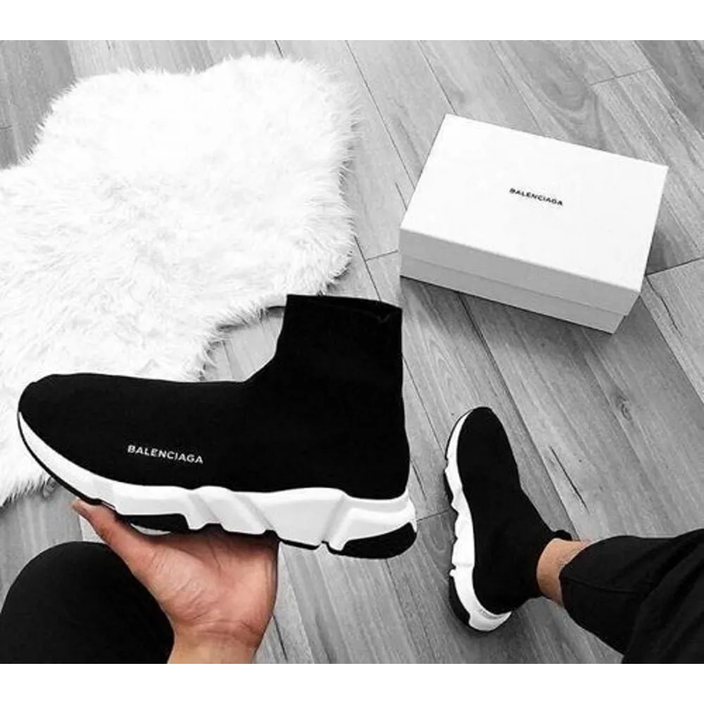 Luxurious Balenciaga Speed Trainer Black White Shoes For Men (BSF1867)