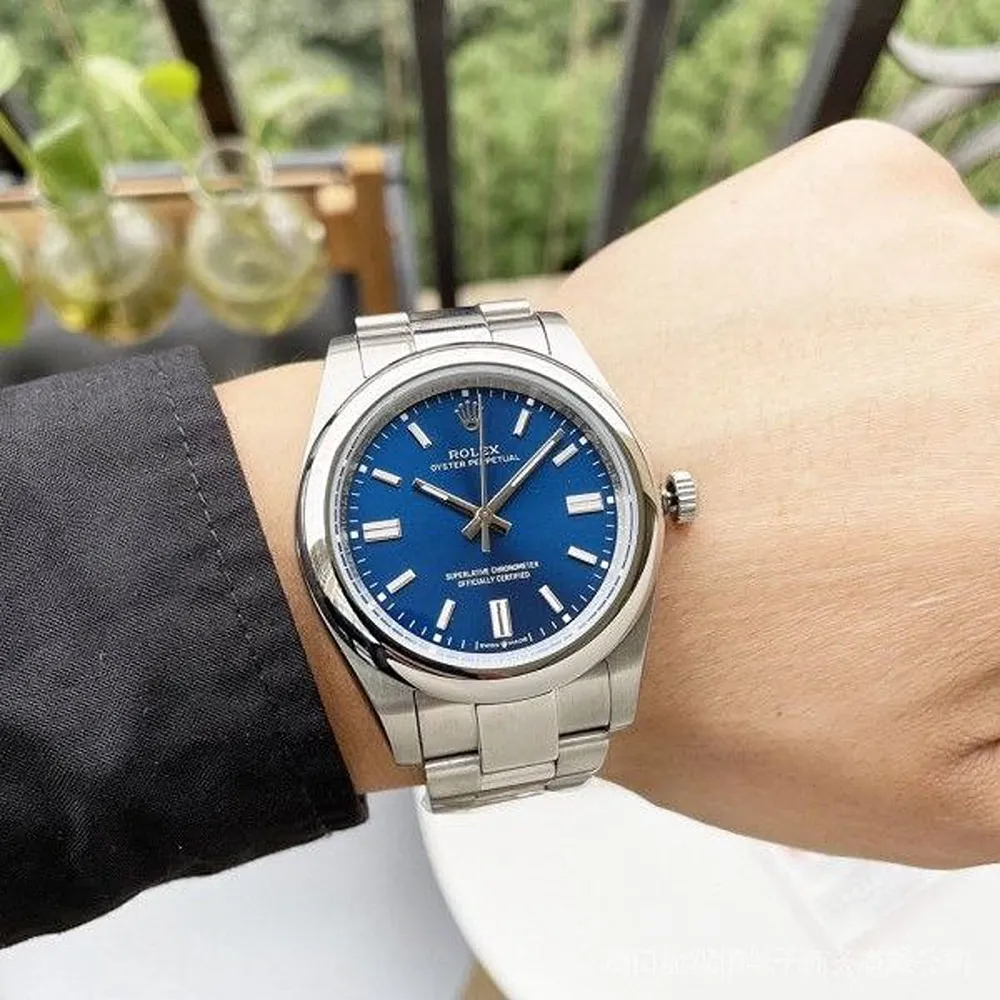 Trendy Rolex Watch For Men (BRW2030)
