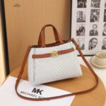 Classy Michael Kors Handbag For Women (LNL44) - Accessories | Buy Online at Best Price